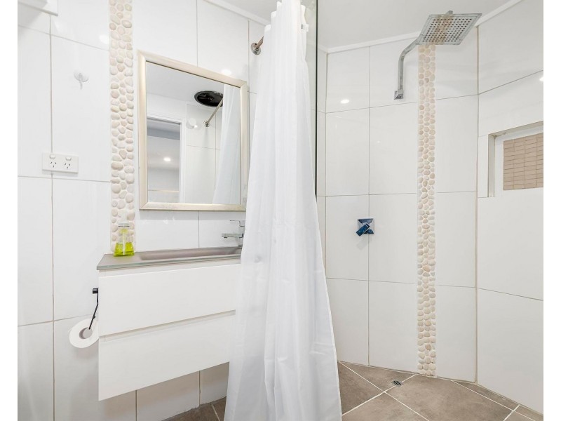 108 Illawarra Crescent, Tugun QLD 4224
