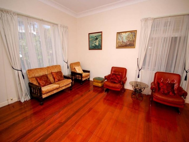 14 Northcote Street, East Brisbane QLD 4169
