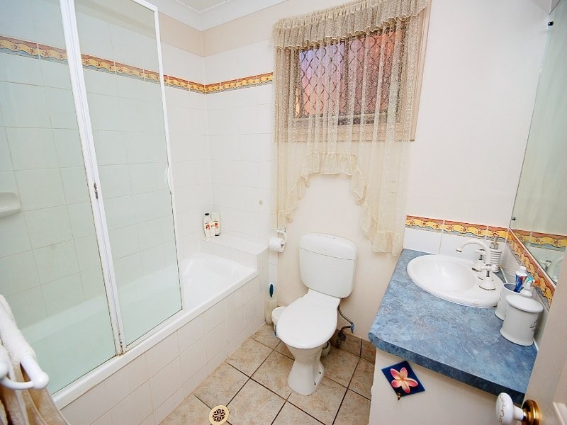 1/9 Sinclair, East Brisbane QLD 4169