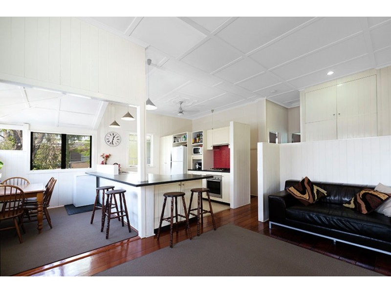 32 Lochaber Street, Dutton Park QLD 4102