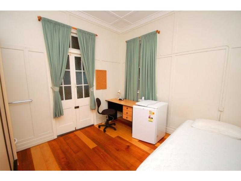 15 Hawthorne Road, Hawthorne QLD 4171