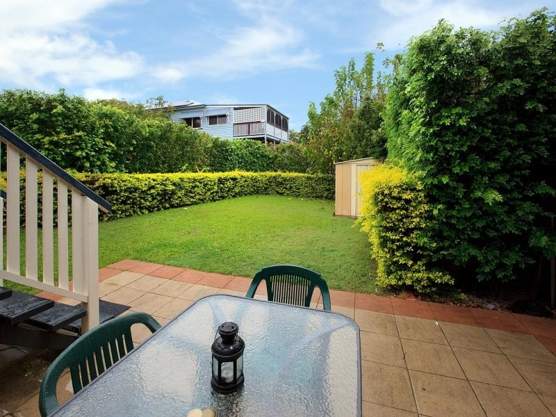 309 Cornwall Street, Greenslopes QLD 4120