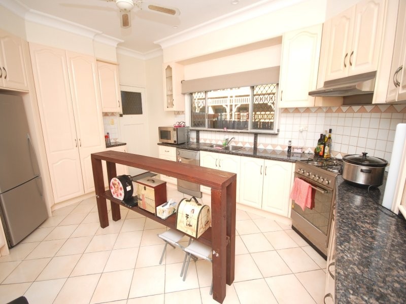 36 Jamieson Street, Bulimba QLD 4171