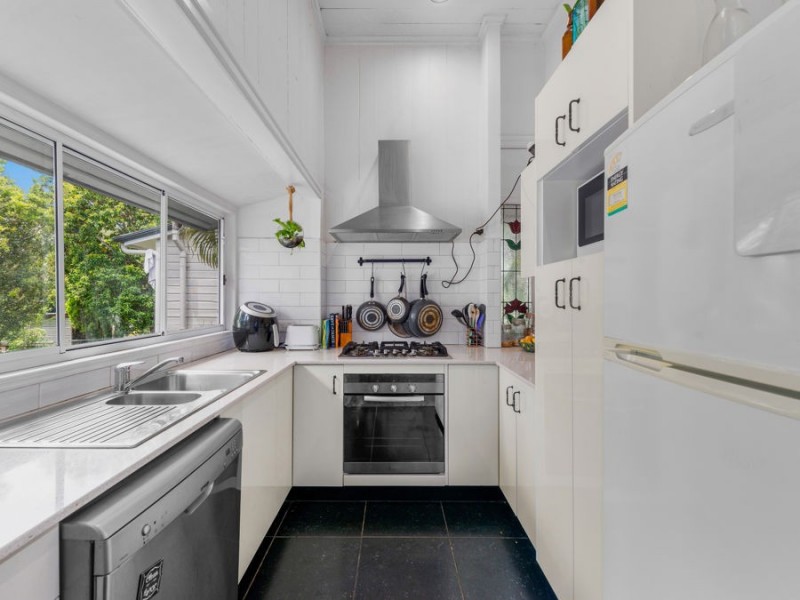 28 Maynard Street, Woolloongabba QLD 4102
