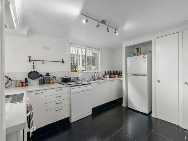 28 Maynard Street, Woolloongabba QLD 4102