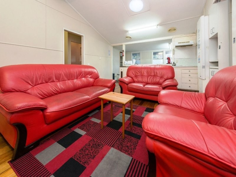 61 Lockerbie Street, Kangaroo Point QLD 4169