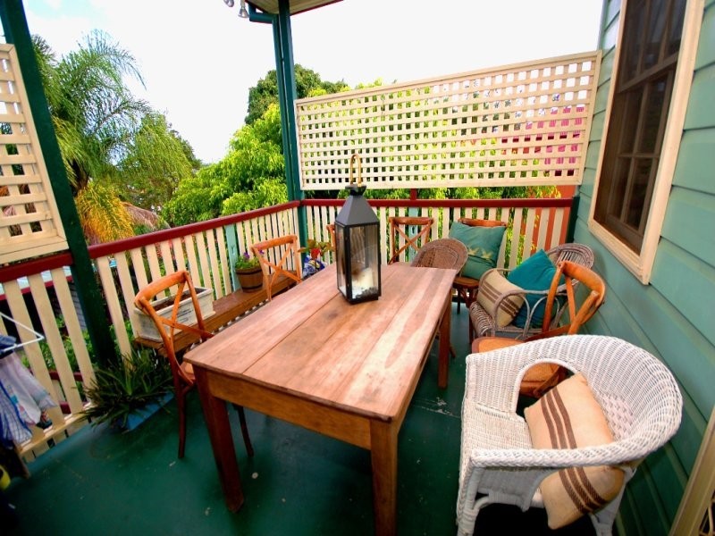 2/9 Sinclair Street, East Brisbane QLD 4169