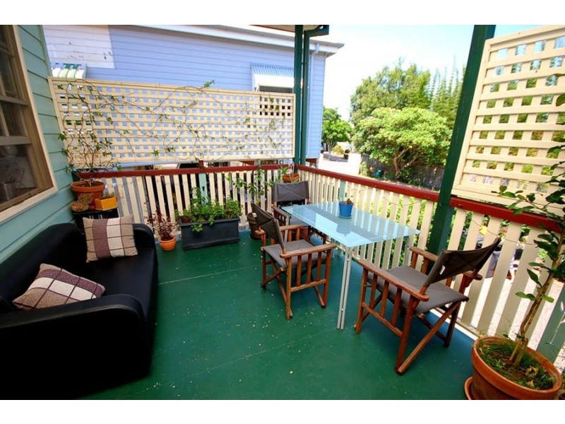 2/9 Sinclair Street, East Brisbane QLD 4169