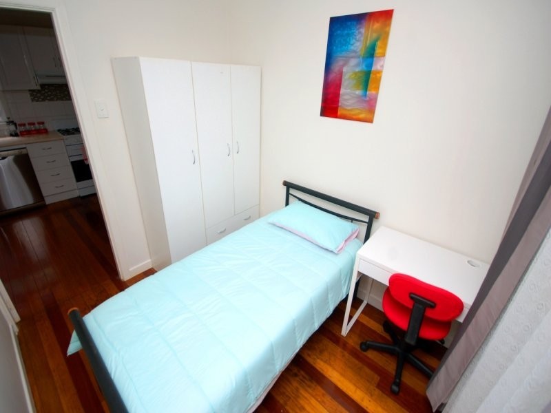 1/55 Shafston Avenue, Kangaroo Point QLD 4169