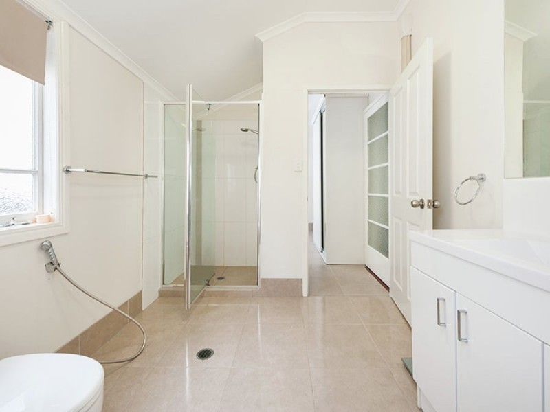 35 Salstone Street, Kangaroo Point QLD 4169