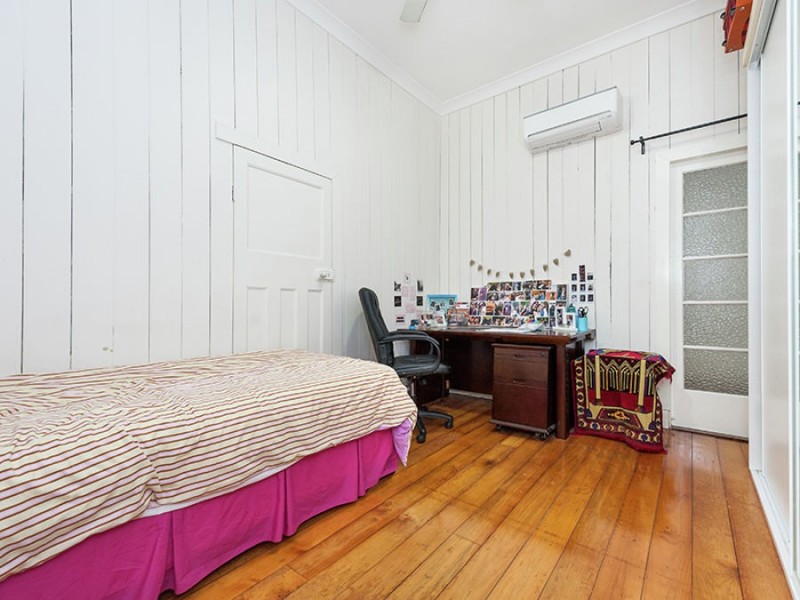 35 Salstone Street, Kangaroo Point QLD 4169