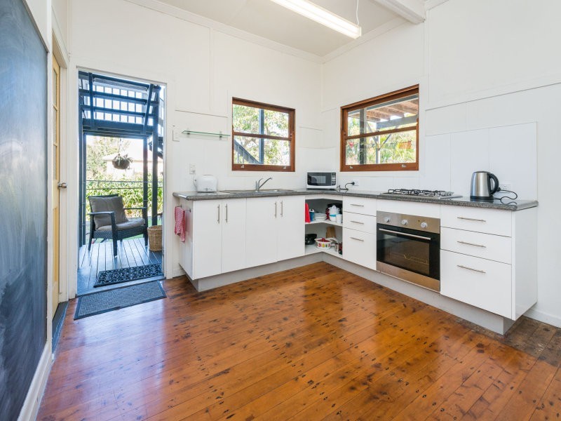 2/24 Hall Street, Paddington QLD 4064