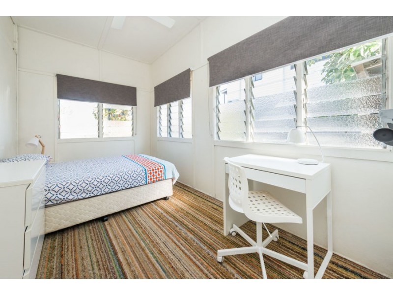 2/24 Hall Street, Paddington QLD 4064