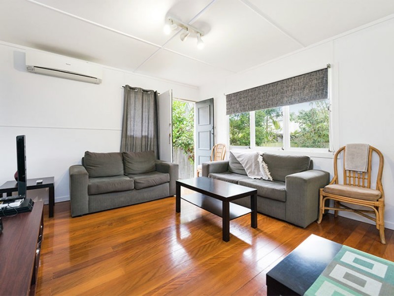 62 Elizabeth Street, Sherwood QLD 4075