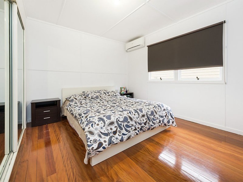 62 Elizabeth Street, Sherwood QLD 4075