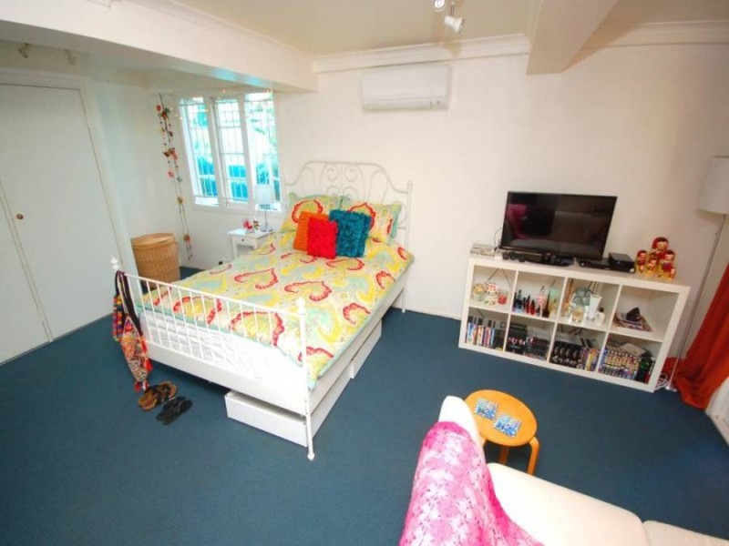 28 Maynard Street, Woolloongabba QLD 4102