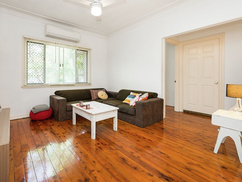 35 Cambridge Street, Bulimba QLD 4171