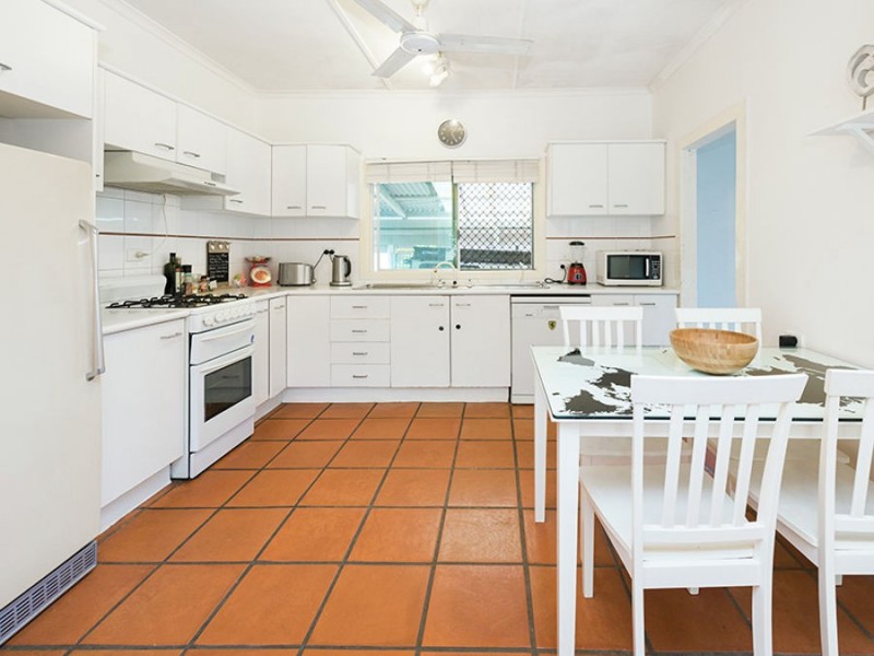 35 Cambridge Street, Bulimba QLD 4171
