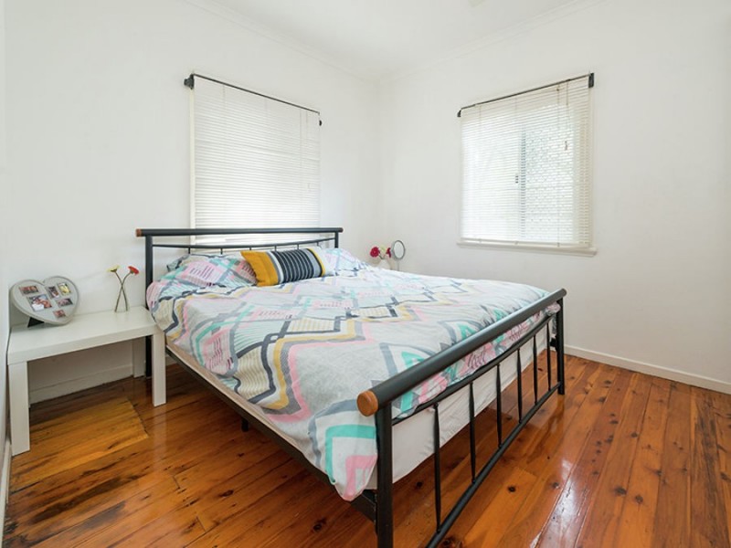 35 Cambridge Street, Bulimba QLD 4171