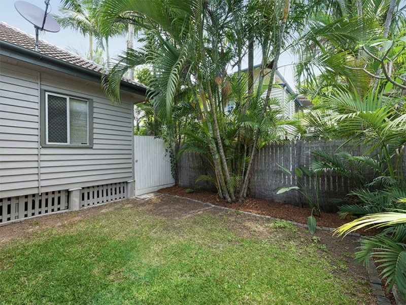 35 Cambridge Street, Bulimba QLD 4171