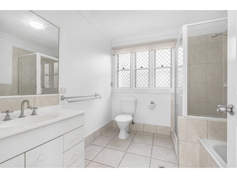 87 Qualtrough Street, Woolloongabba QLD 4102