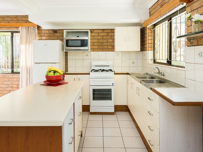 28A Palmerston Street, Annerley QLD 4103