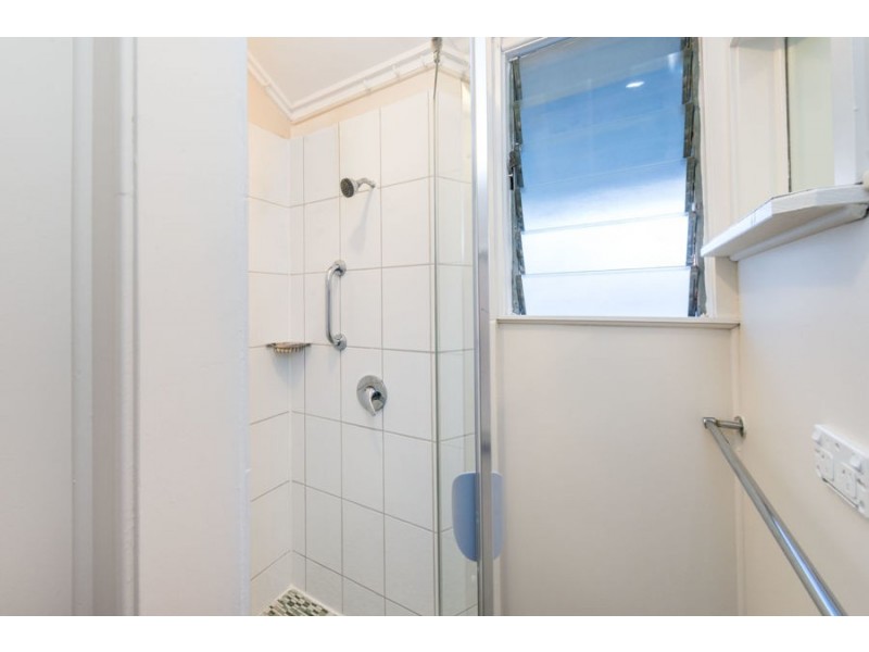 61 Lockerbie Street, Kangaroo Point QLD 4169