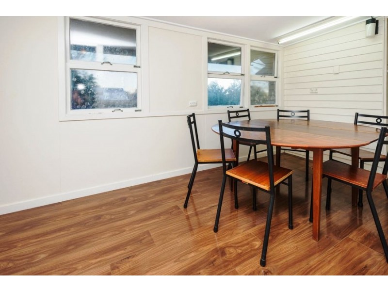 61 Lockerbie Street, Kangaroo Point QLD 4169
