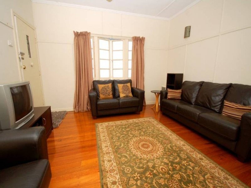 68 Juliette Street, Annerley QLD 4103