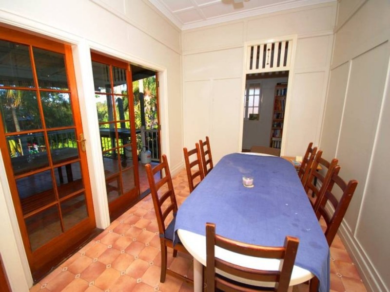 15 Hawthorne Road, Hawthorne QLD 4171