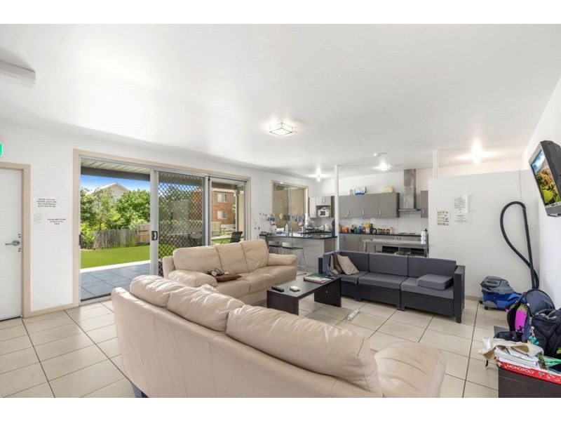 52 Bromley St, Kangaroo Point QLD 4169