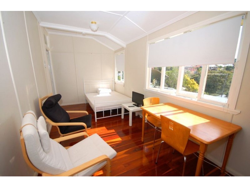 29 Park Road West, Dutton Park QLD 4102