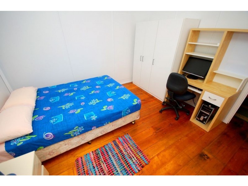 29 Park Road West, Dutton Park QLD 4102