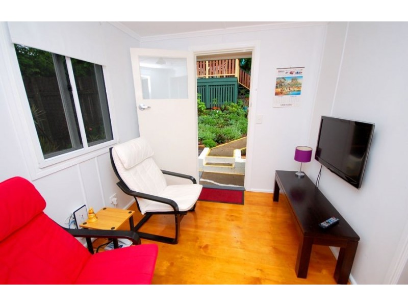 29 Park Road West, Dutton Park QLD 4102