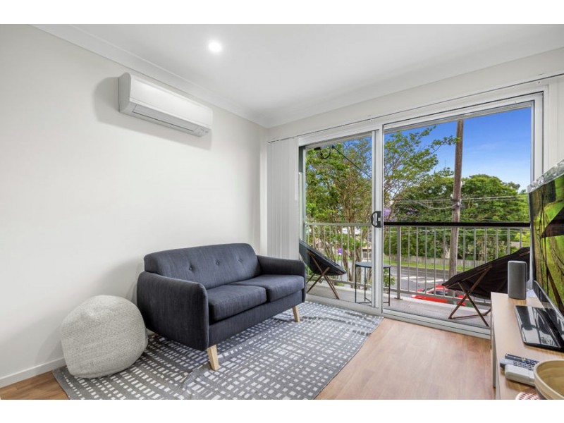 71 Junction Road, Morningside QLD 4170