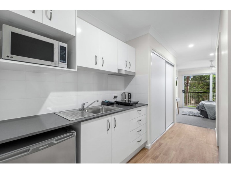 71 Junction Road, Morningside QLD 4170