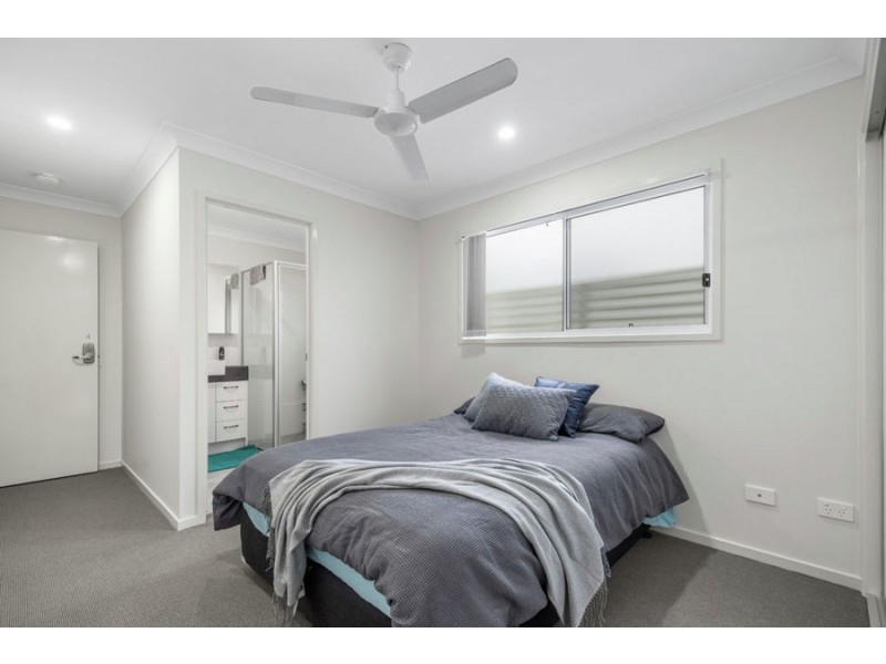 71 Junction Road, Morningside QLD 4170