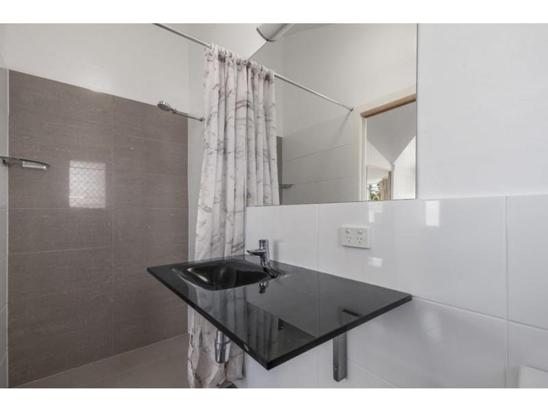 52 Bromley Street, Kangaroo Point QLD 4169