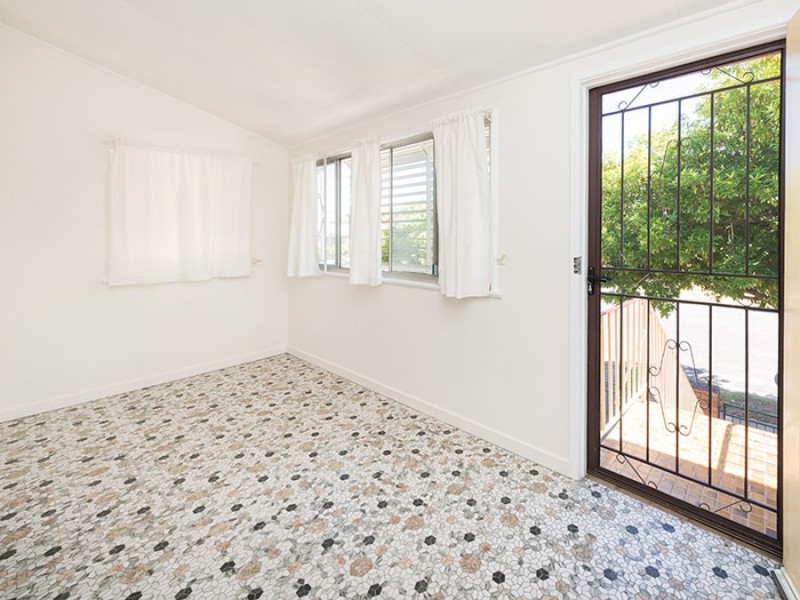 28 Palmerston Street, Annerley QLD 4103