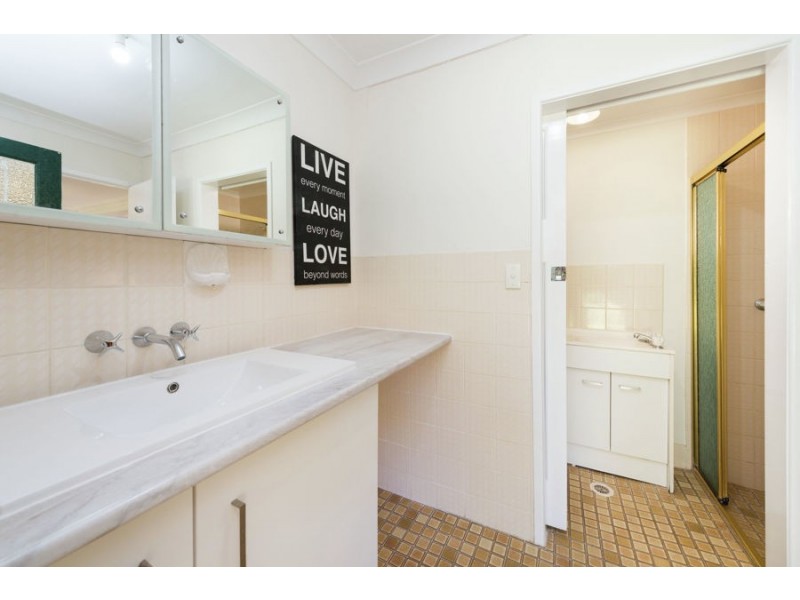 28A Palmerston Street, Annerley QLD 4103