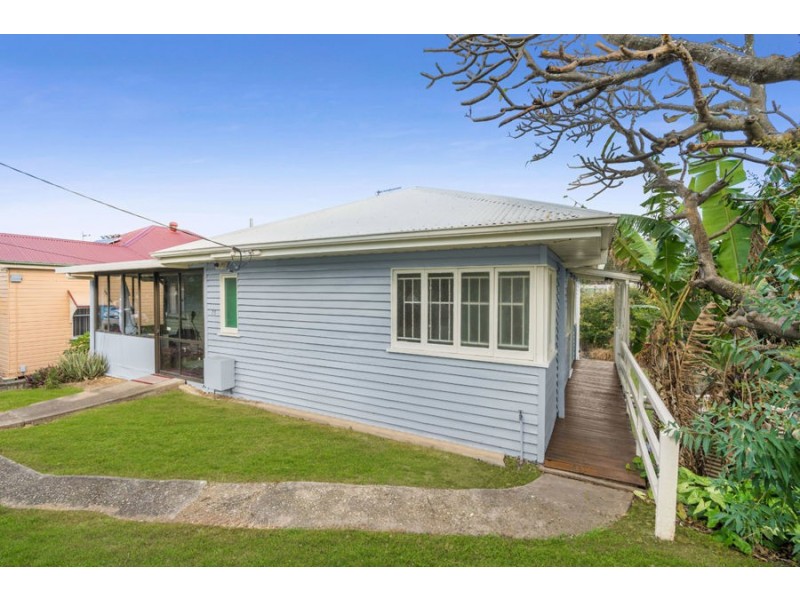 2 75 Gloucester Street, Woolloongabba QLD 4102