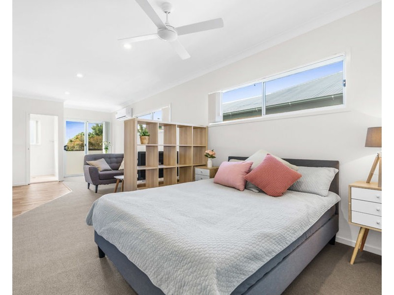 4/236a Stradbroke Avenue, Wynnum QLD 4178
