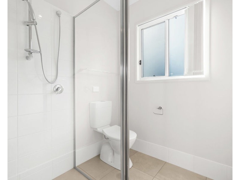 4/236a Stradbroke Avenue, Wynnum QLD 4178