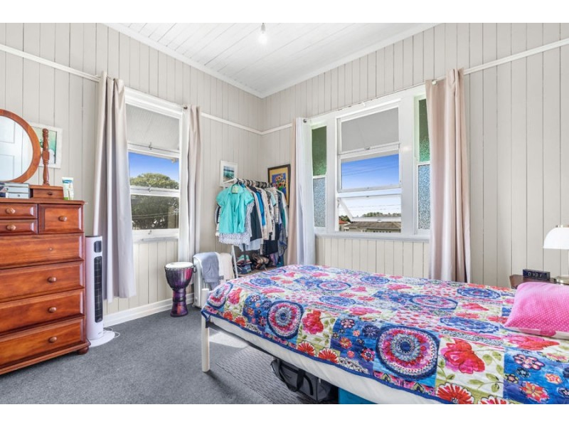 22 Fisher Street, Manly QLD 4179