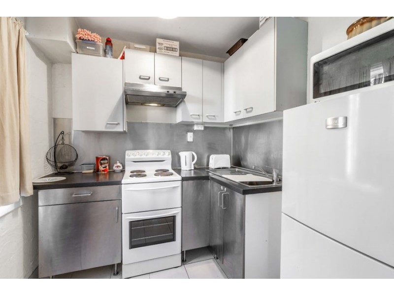 22 Fisher Street, Manly QLD 4179