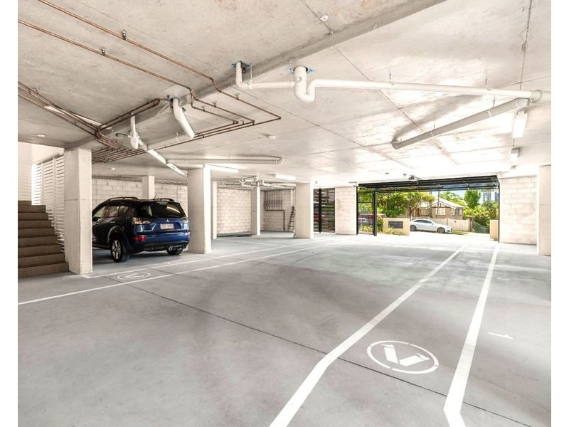 2/17 Dowar Street, Coorparoo QLD 4151