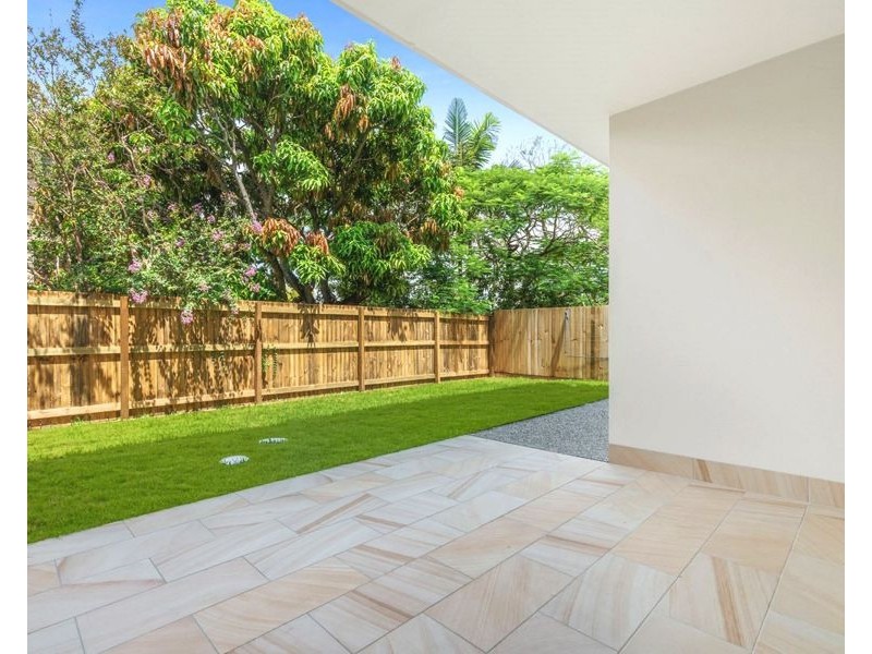 2/17 Dowar Street, Coorparoo QLD 4151