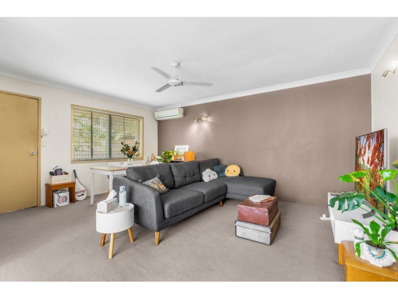 38 Victor Street, Holland Park QLD 4121