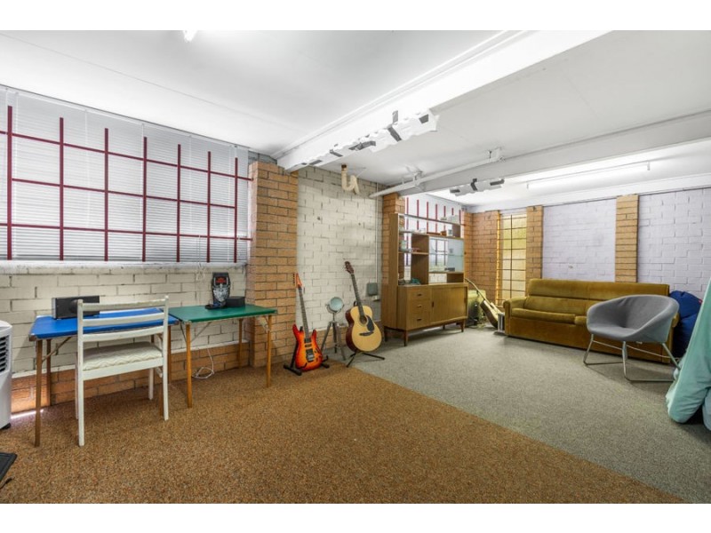 38 Victor Street, Holland Park QLD 4121