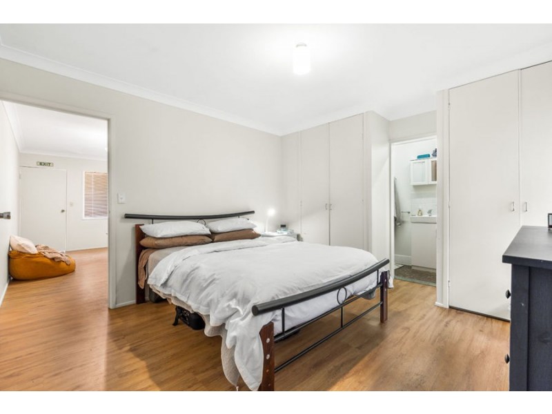 38 Victor Street, Holland Park QLD 4121